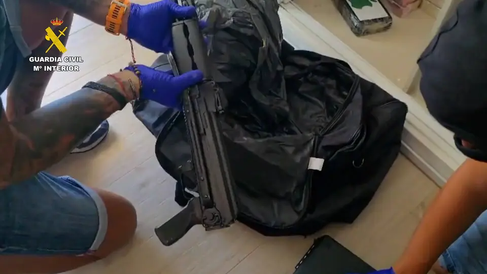 Guardia Civil desactiva red de narcotráfico británica en Estepona con incautación de una tonelada de cocaína