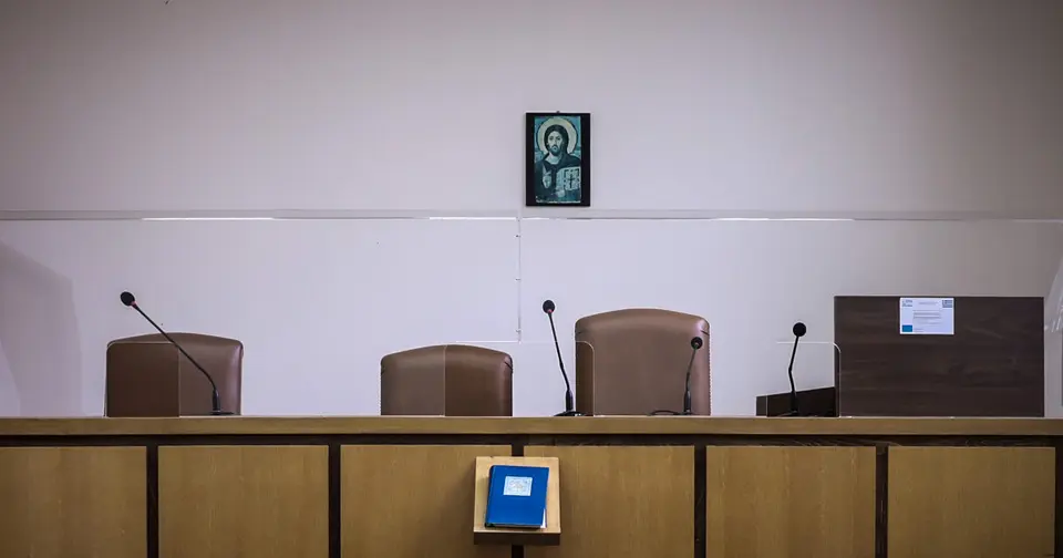 Αθώος 46χρονος στη Θεσσαλονίκη για απόπειρα ανθρωποκτονίας και εμπρησμό