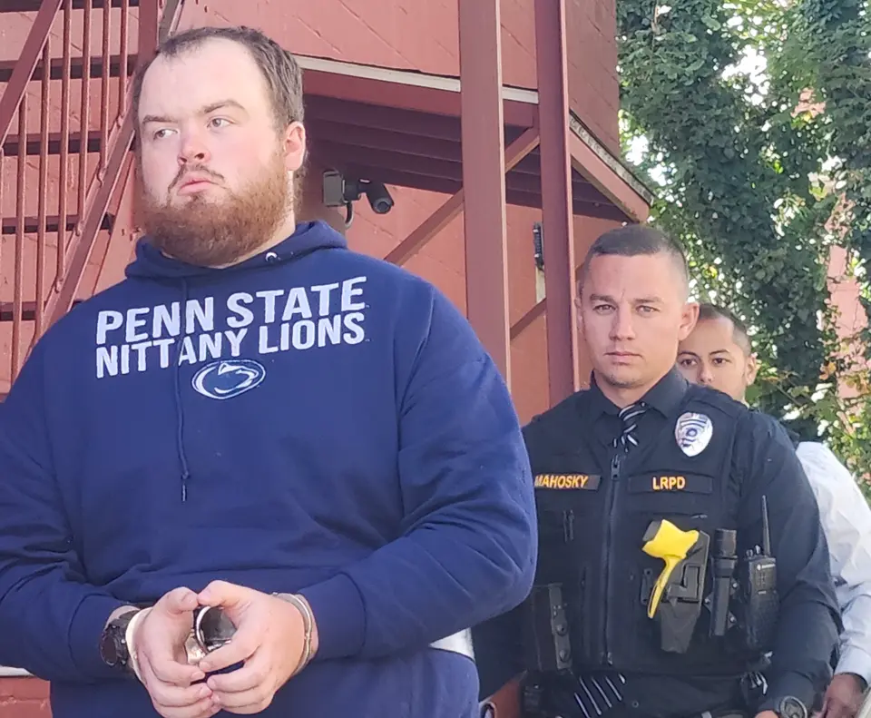 Man strangles off-duty officer cousin at cabin gathering in Pennsylvania