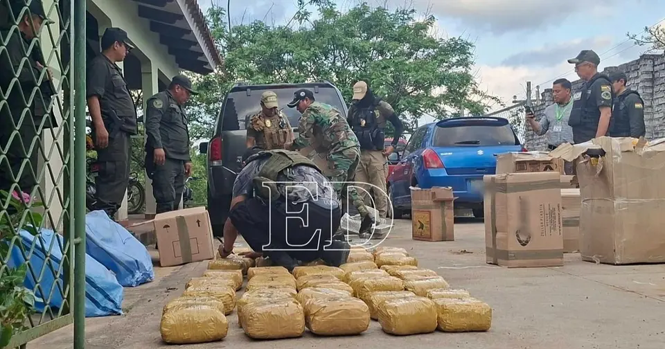 346 paquetes de marihuana incautados en La Guardia tras huida de traficante