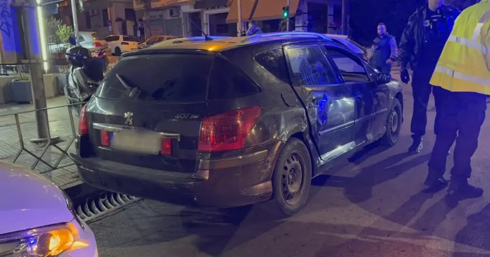 Thessaloniki: Driver with 7 migrants arrested following pursuit in live broadcast