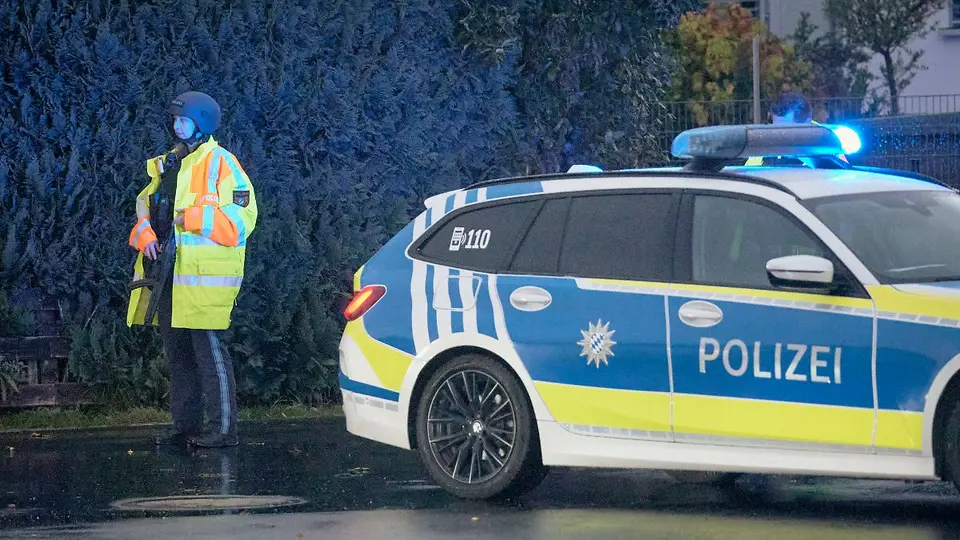 Waffenkontrolle in Bayern eskaliert: Mann erschießt zwei Behördenbeschäftigte