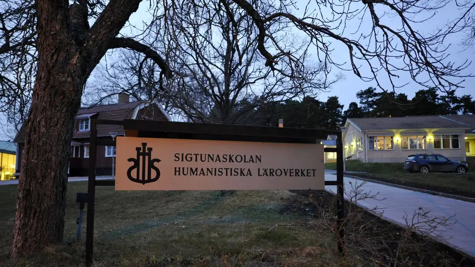 Three students arrested over serious crime at Sigtunaskolan