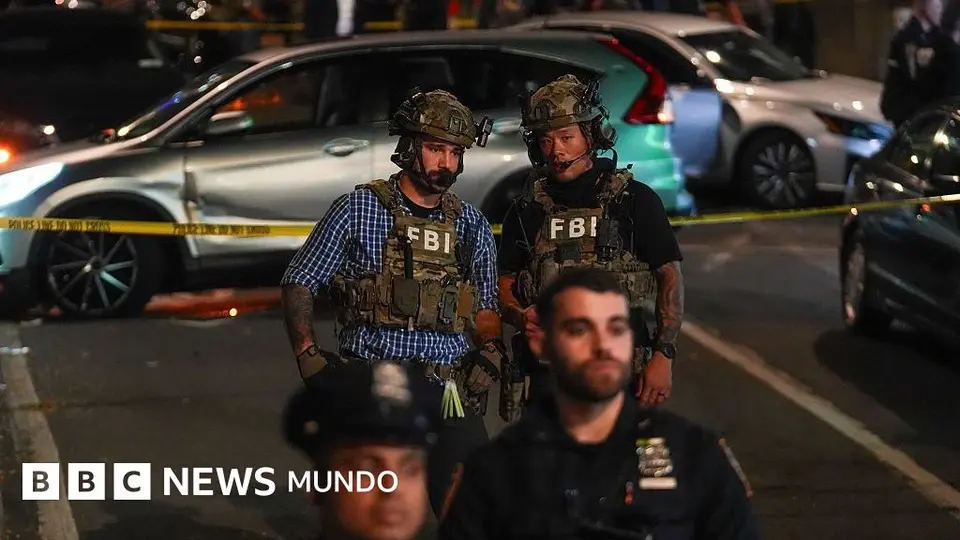 Agente de ICE dispara a dominicano en el Bronx con su hijo de 5 años en el auto