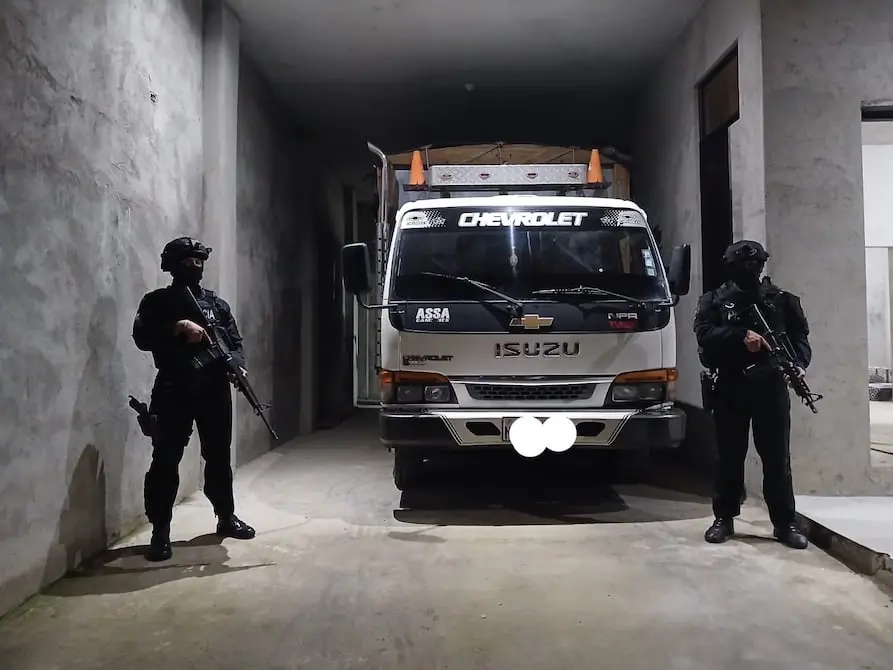 Handmade tunnel connected to pipeline discovered in Santo Domingo in fuel theft operation