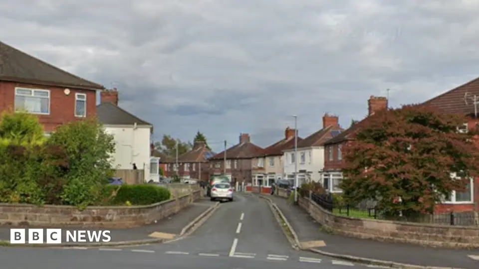 Murder arrests in Stoke-on-Trent after two teenagers stabbed, one dead