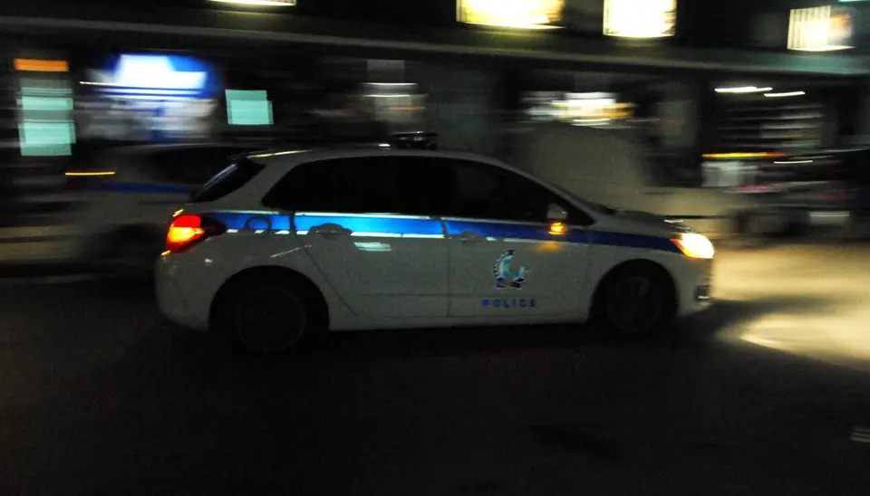 Μαχαιρωμός στην Ελευσίνα: Παραδόθηκε ο 18χρονος – Δίωξη για απόπειρα ανθρωποκτονίας στον 22χρονο