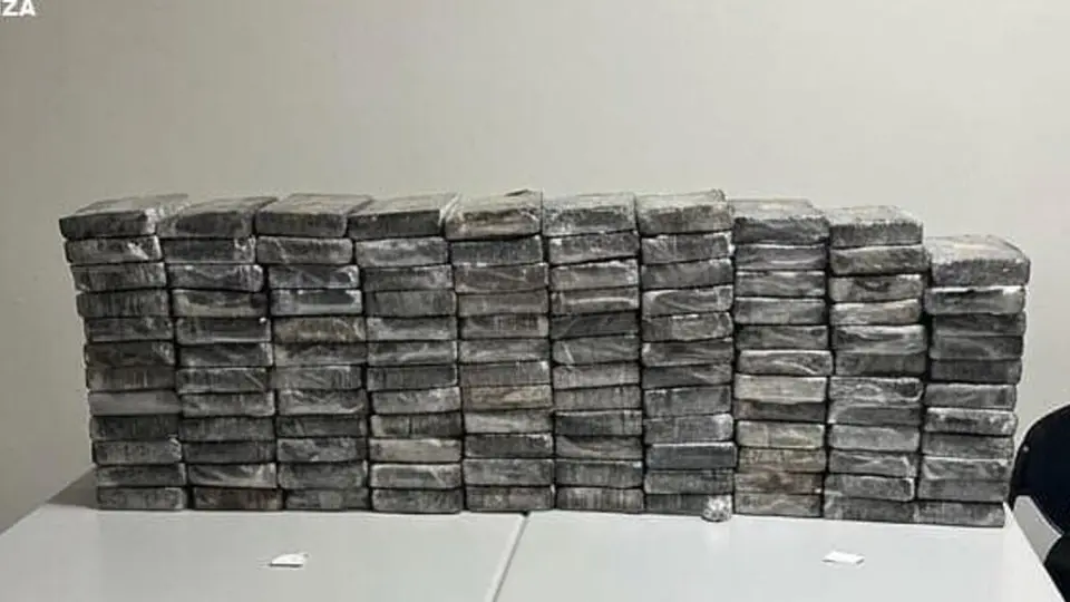 Uruguayo detenido en Génova con 128 kilos de cocaína valuados en 70 millones de euros