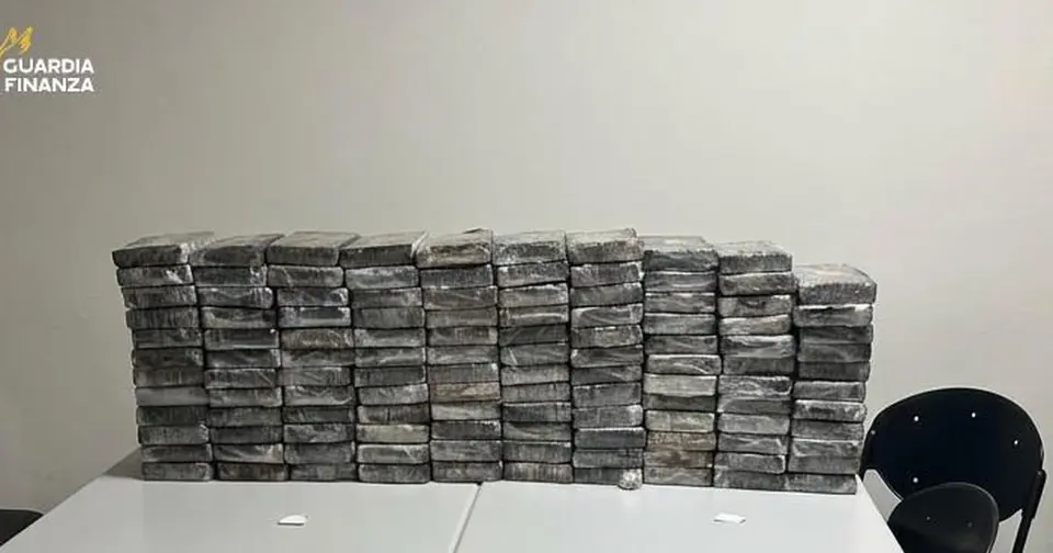 Uruguayan arrested in Genoa with 128 kg of cocaine hidden in port truck
