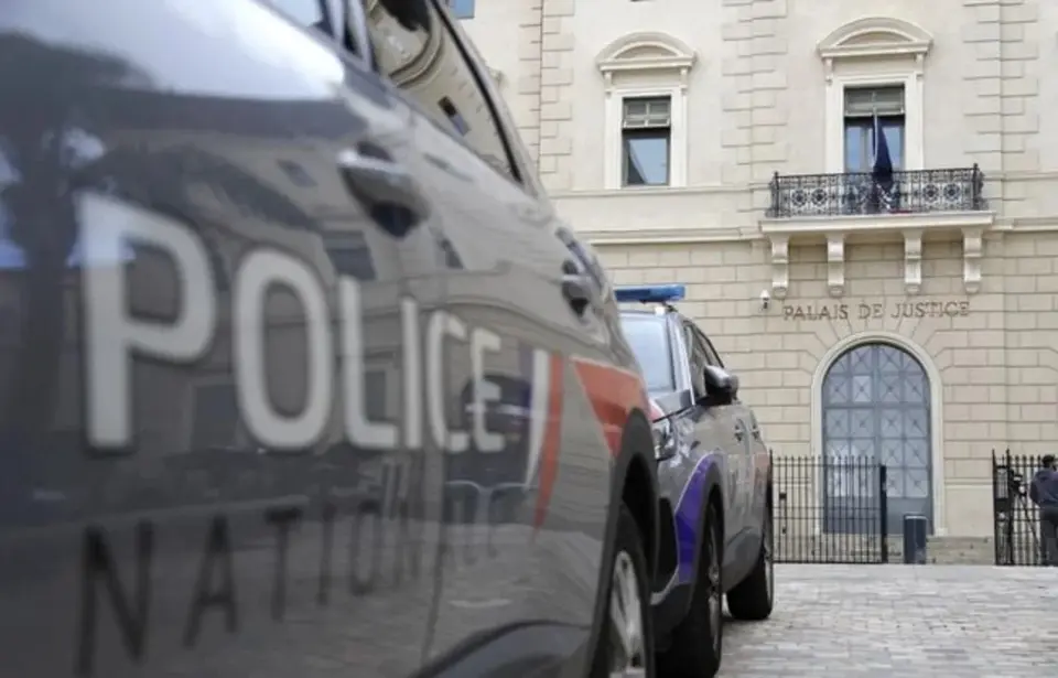 Voisin de 30 ans mis en examen pour le meurtre d'un adolescent abattu en Gironde