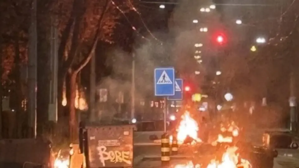 Krawalle am Hardplatz Zürich: Polizei ermittelt wegen gezielter Angriffe auf Beamte