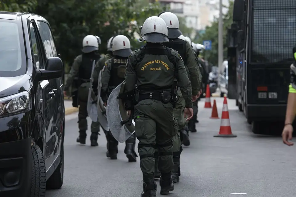 Additional charges of terrorist homicide in Marfin case — three suspects remanded in custody at Evelpidon