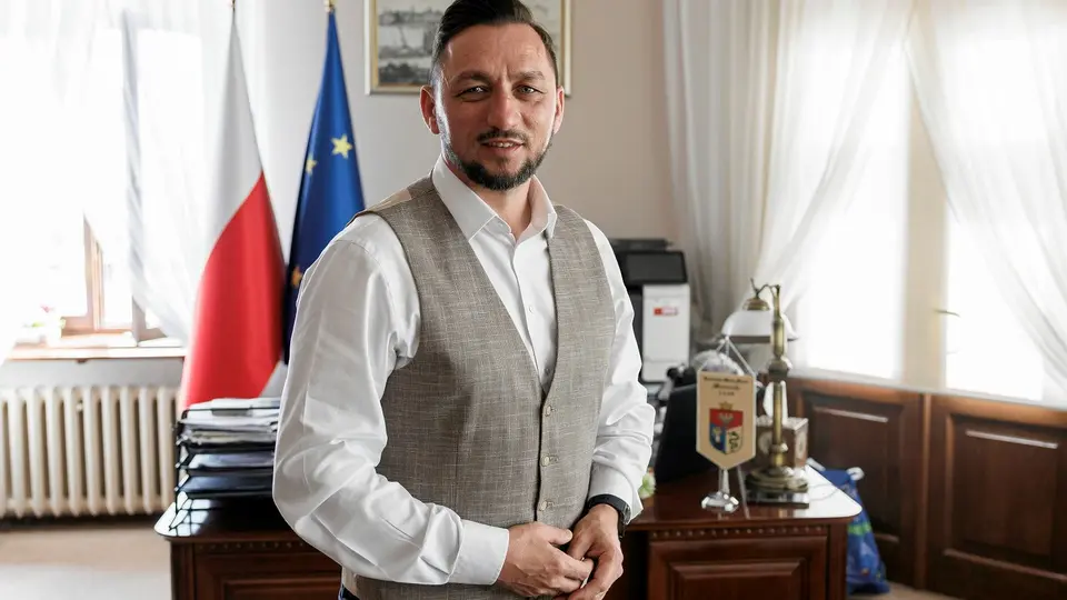 Burmistrz Sanoka zatrzymany przez CBA. Prokuratura stawia mu zarzuty korupcji
