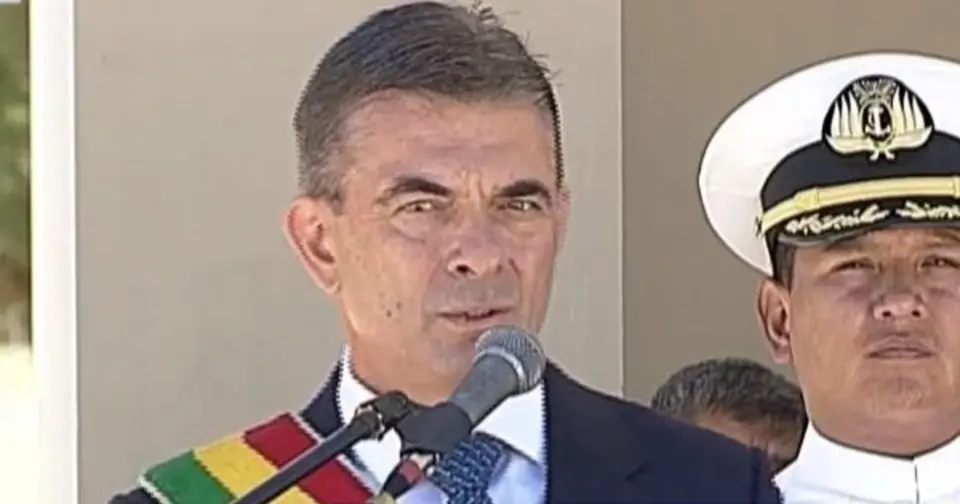 President Paz urges Armed Forces to join fight against organised crime in Bolivia