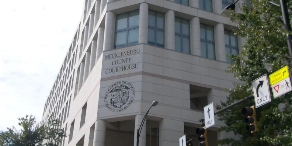 Racist text thread puts Charlotte-Mecklenburg police cases at legal risk