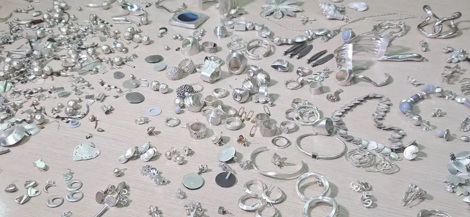 Two arrested over multi-million-pound jewellery theft at Oscar Freire, SP; jewels recovered