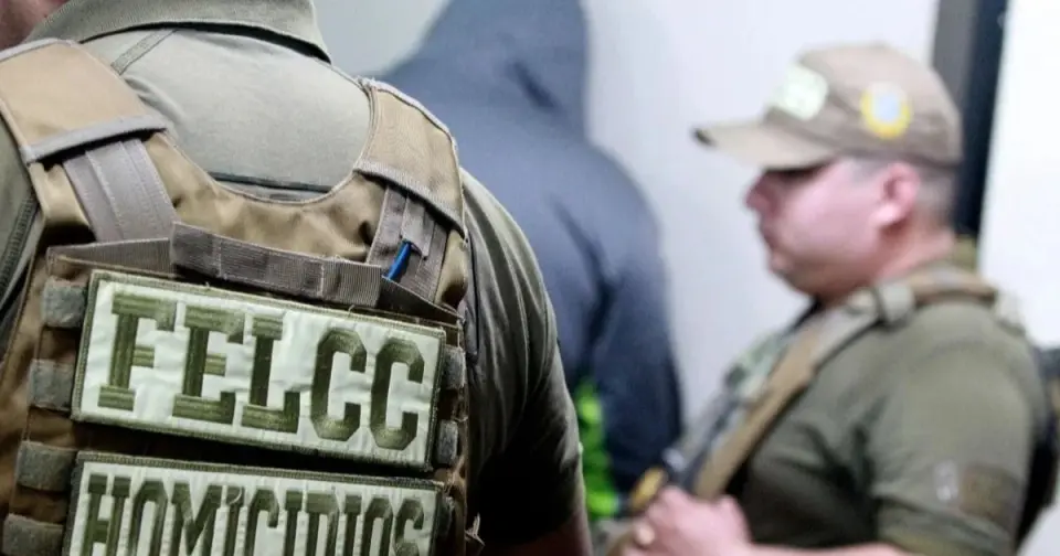 Hombre detenido en Tupiza por transmitir en vivo autolesiones e inducir a menores