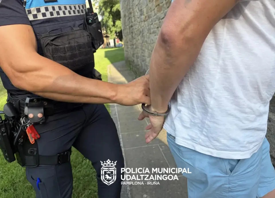 Prisión provisional para hombre acusado de violación con cuchillo en San Juan, Pamplona