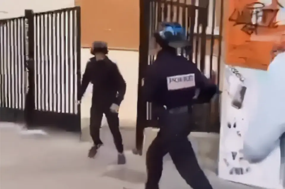 Assault on a police officer in Paris: three minors to appear in February