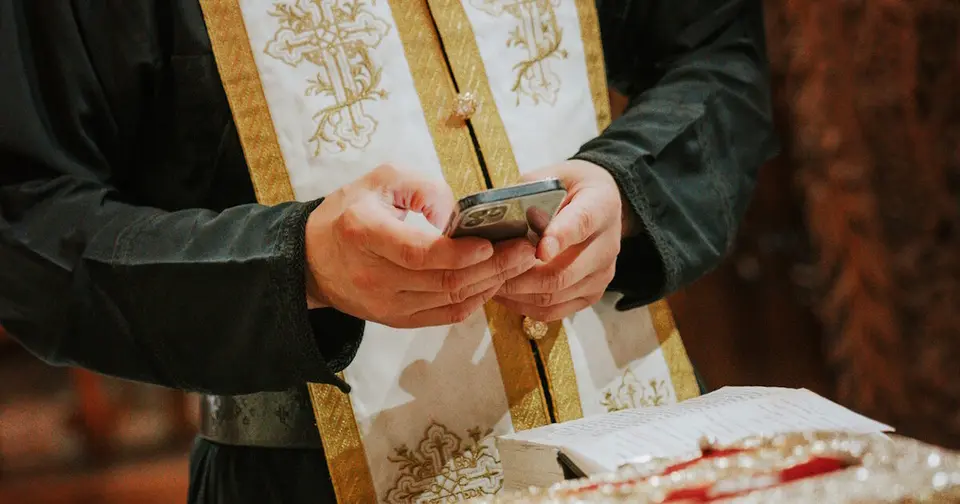 Ιερέας 68 ετών συλλήφθη για «revenge porn» στη Λάρισα – παύθηκε από τη Μητρόπολη Γρεβενών