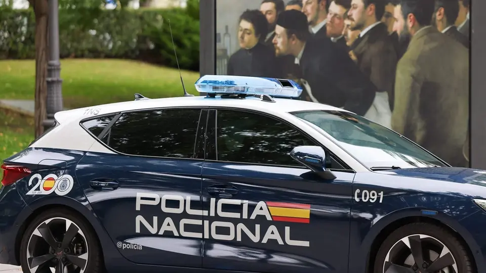Adolescente apuñalado por conductor en riña vial frente a colegio en Málaga