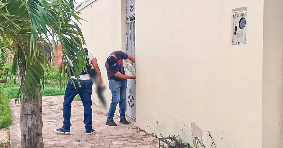 Five detained over jewellery store robbery in Santa Cruz; weapons and jewels found in Warnes