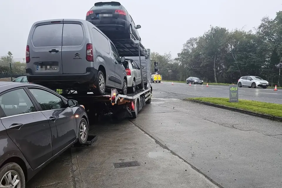 Motorists arrested and cars impounded in pre-dawn Louth road sweep