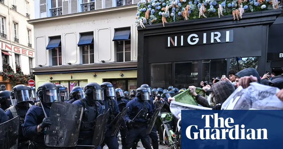 French teenagers suffer severe injuries during school protest crackdown