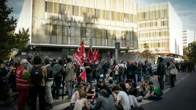 Saint-Denis: Investigation into violence against police officers during school blockade