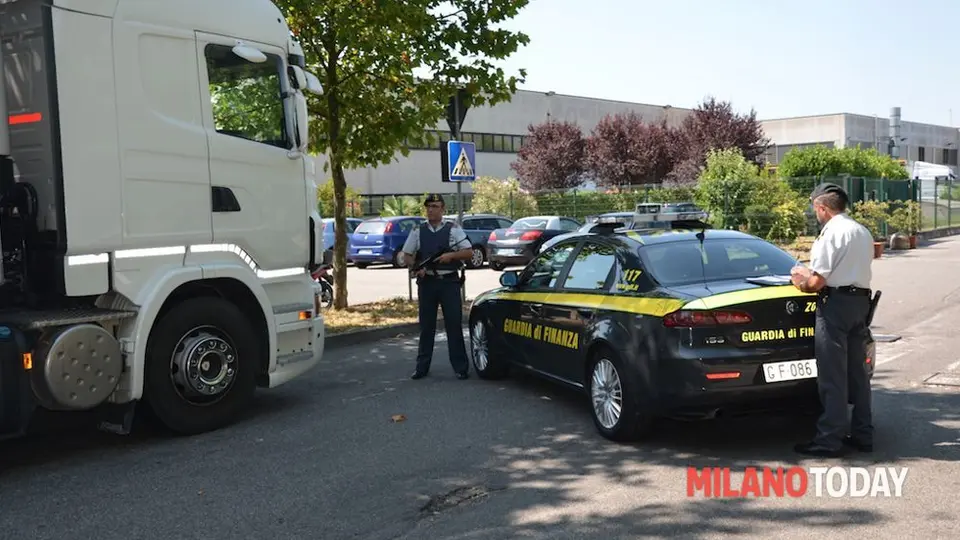 Sequestro da 10 milioni nella logistica milanese: smantellato sistema di caporalato