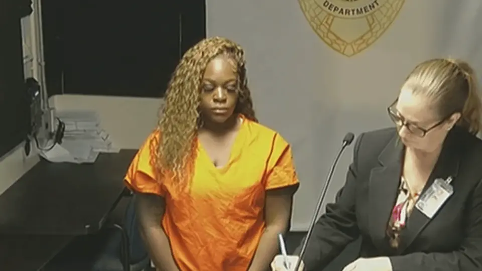 Florida mother arrested after leaving 4 children alone on 3-day Bahamas cruise