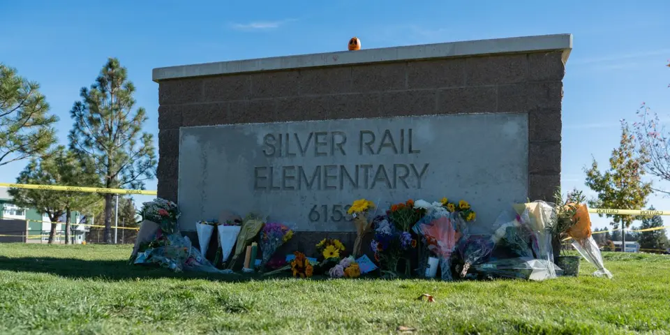 Schusswaffenangriff auf Grundschule in Oregon: Motiv des 16-Jährigen unklar