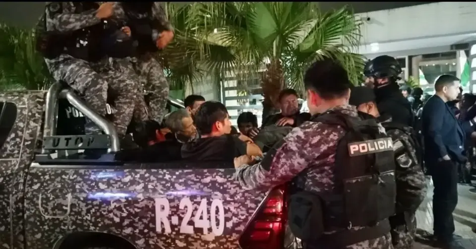 Operativo "Plan Alto Impacto Los Pozos" deja 34 detenidos en Santa Cruz