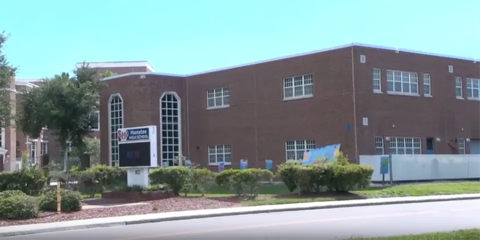 17-Year-Old Arrested for Electronic Threat Against Manatee High School, Florida