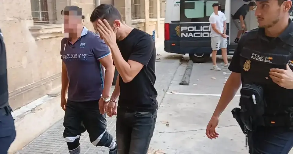 Man arrested in Palma for setting motorhome alight in revenge