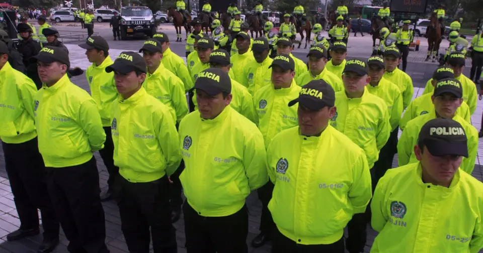 Policía de Colombia destituyó a 1.751 agentes por corrupción entre 2022 y 2026