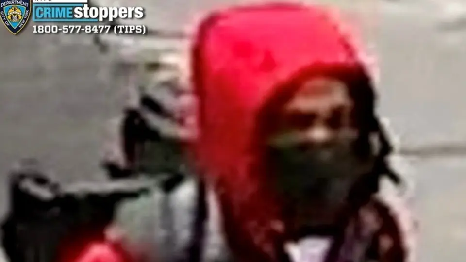 Fatal subway shooting at 53rd Street station in Manhattan, suspect at large