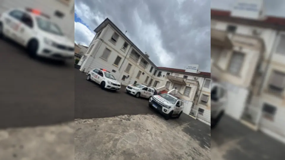 Dois irmãos procurados por roubo são presos no mesmo dia em São Manuel (SP)
