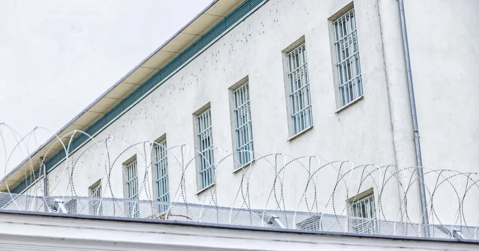 Barbershop operator in Wels suspected of drug trafficking – evidence lacking