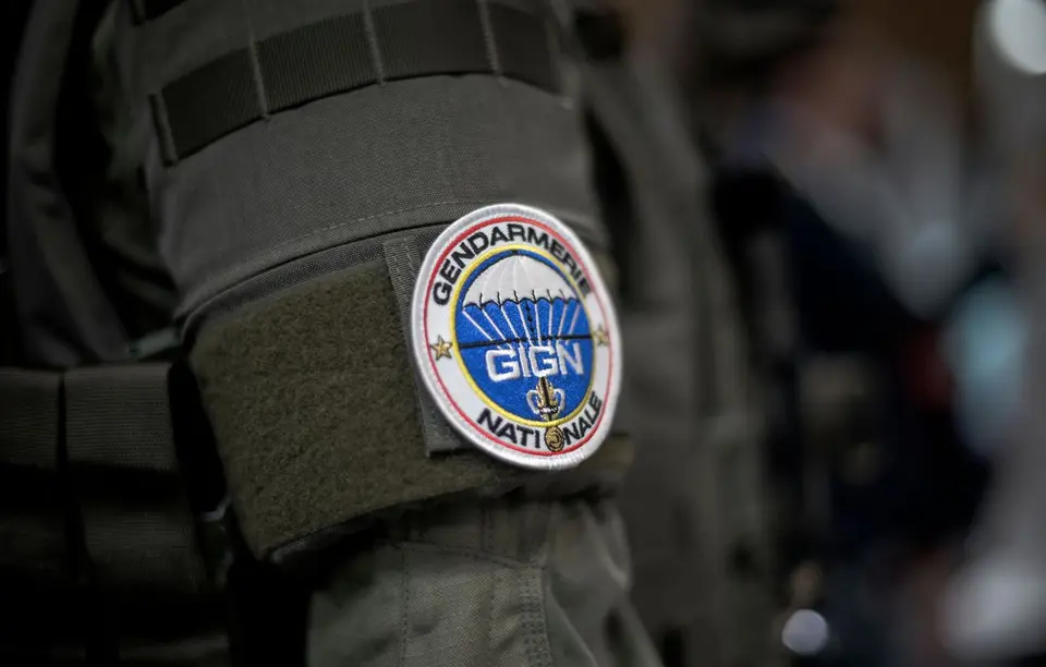Tirs sur des gendarmes en Guadeloupe : cinq suspects écroués dont un mineur