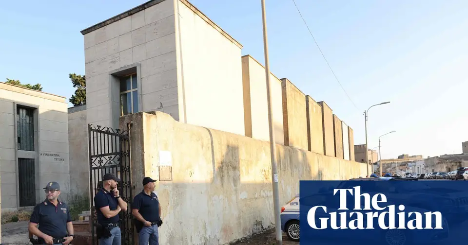 Italy passes law giving mafia children new identities to escape organised crime