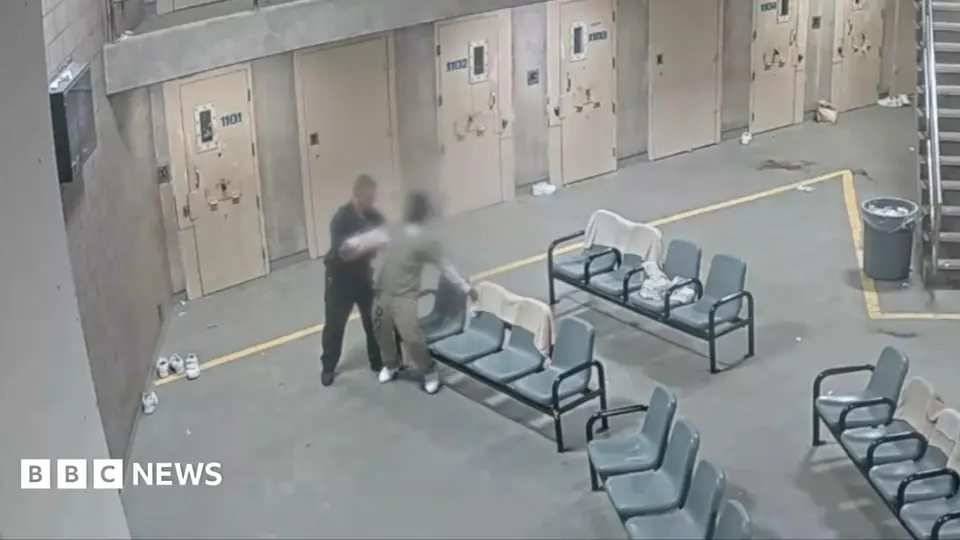 Synthetic drugs smuggled in paper at Chicago's Cook County Jail, eight inmates dead