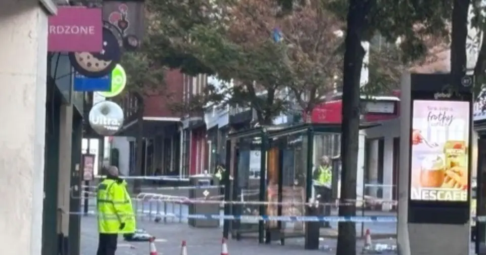 Police officer shot in foot in Nottingham city centre, two suspects at large