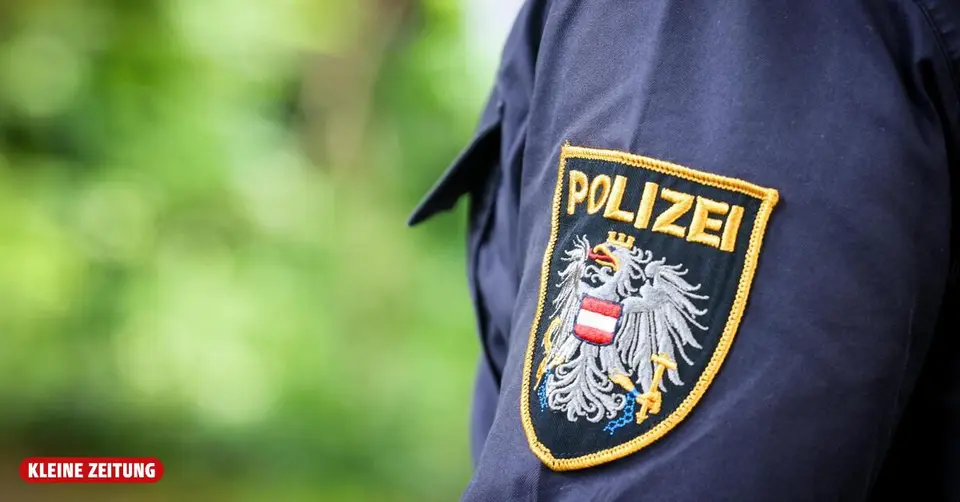 Falsche Polizisten in Villach: 69-Jähriger blockiert Fluchtwagen, drei Festnahmen