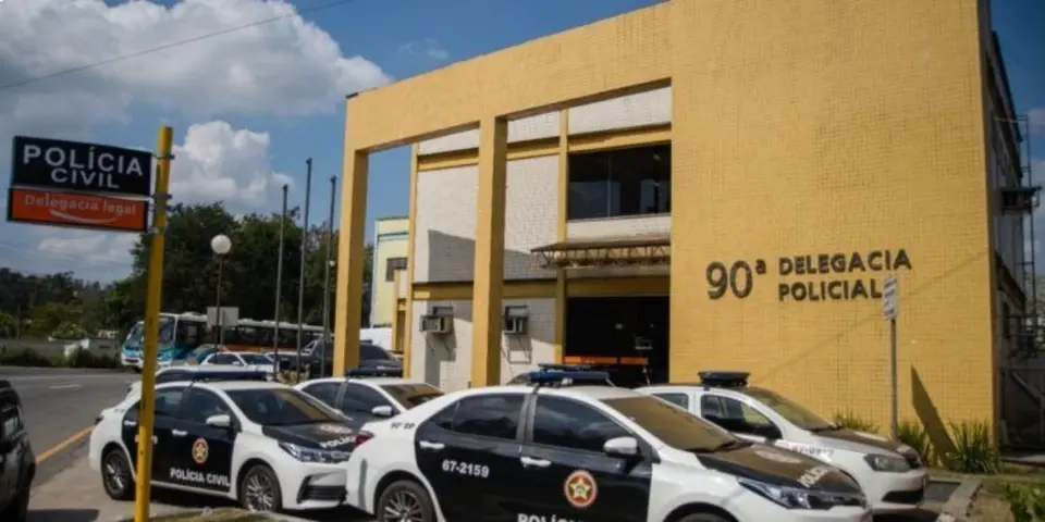 Jovem e adolescente assassinados a tiros em residência de Barra Mansa