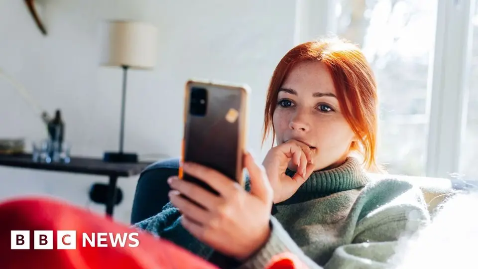 AI-powered scams: how criminals use deepfakes and voice cloning to defraud shoppers