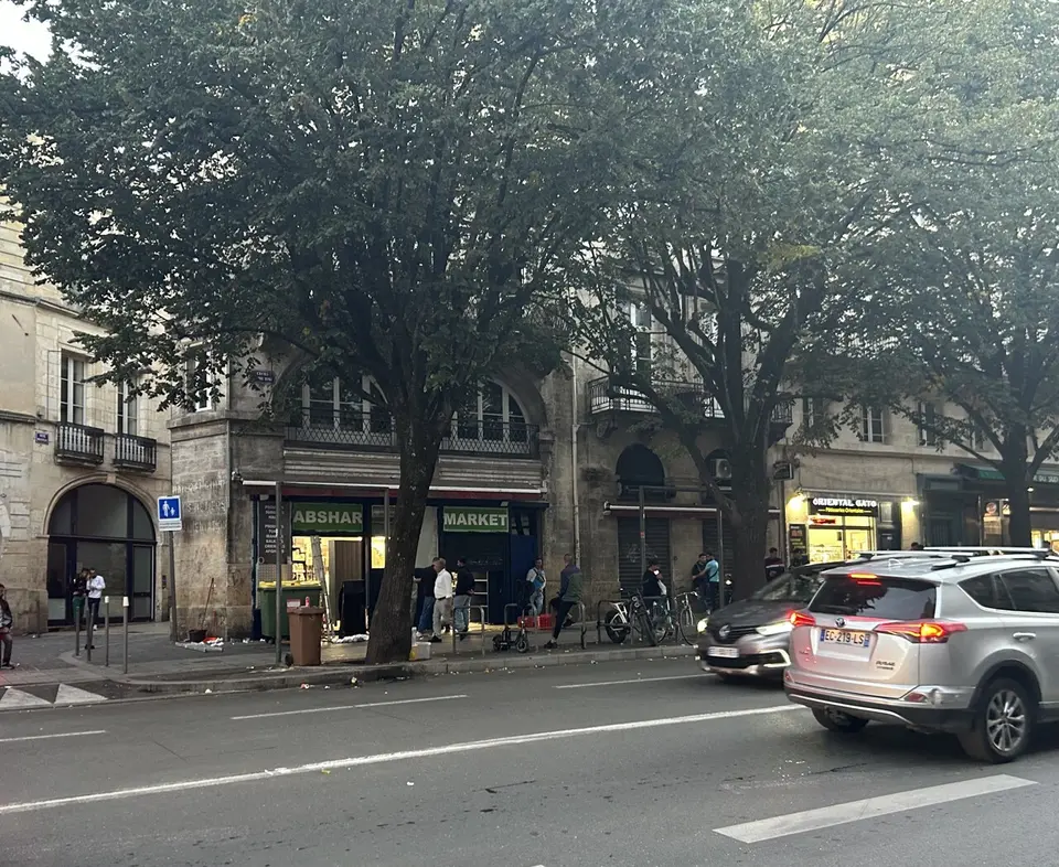 Bordeaux : les riverains du cours Victor-Hugo face au trafic de drogue