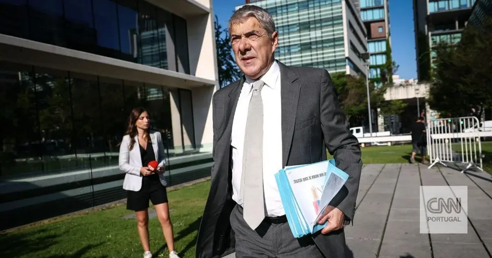 Julgamento de Sócrates por branqueamento adiado para 30 de outubro