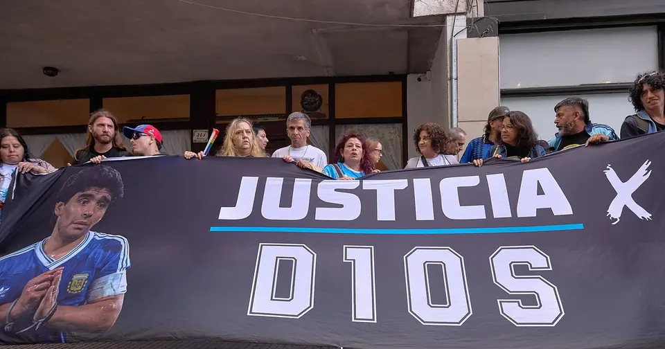 Juicio por muerte de Maradona: defensas presentan alegatos finales esta semana