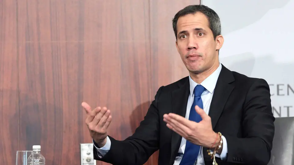 Fiscalía venezolana emite orden de arresto contra Juan Guaidó y pide alerta roja a Interpol